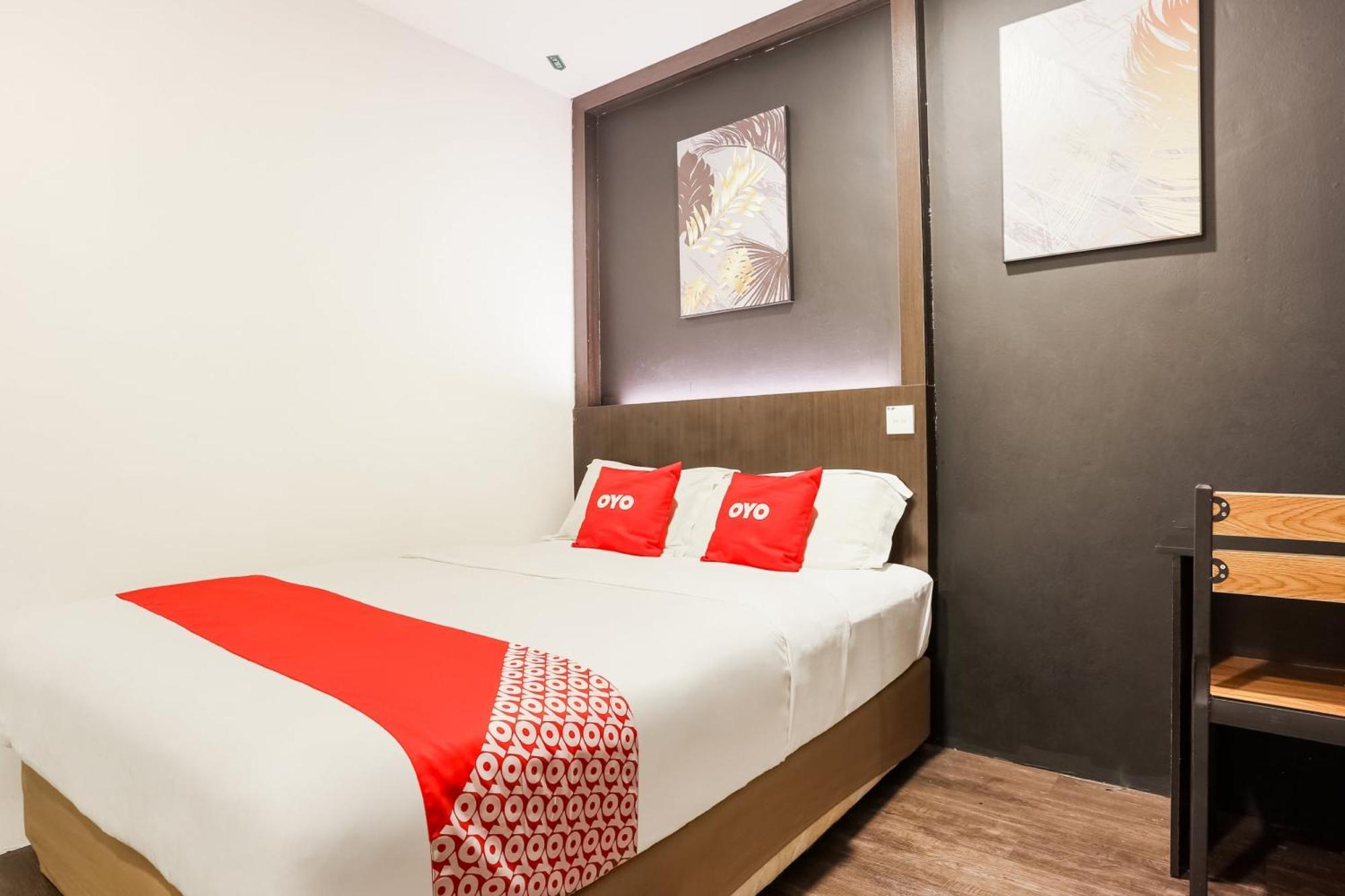 Oyo 90460 Hotel Kl2F Rest & Go Shah Alam Bagian luar foto