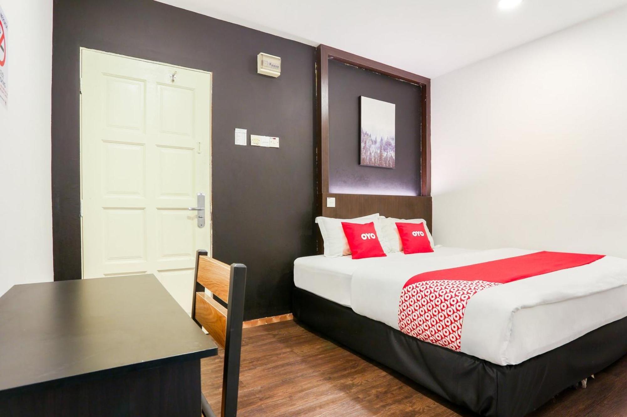 Oyo 90460 Hotel Kl2F Rest & Go Shah Alam Bagian luar foto