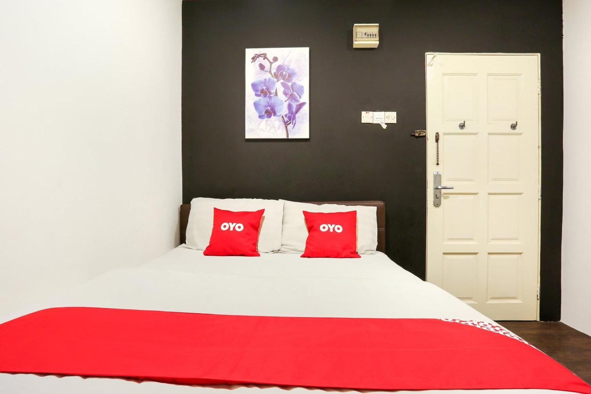 Oyo 90460 Hotel Kl2F Rest & Go Shah Alam Bagian luar foto