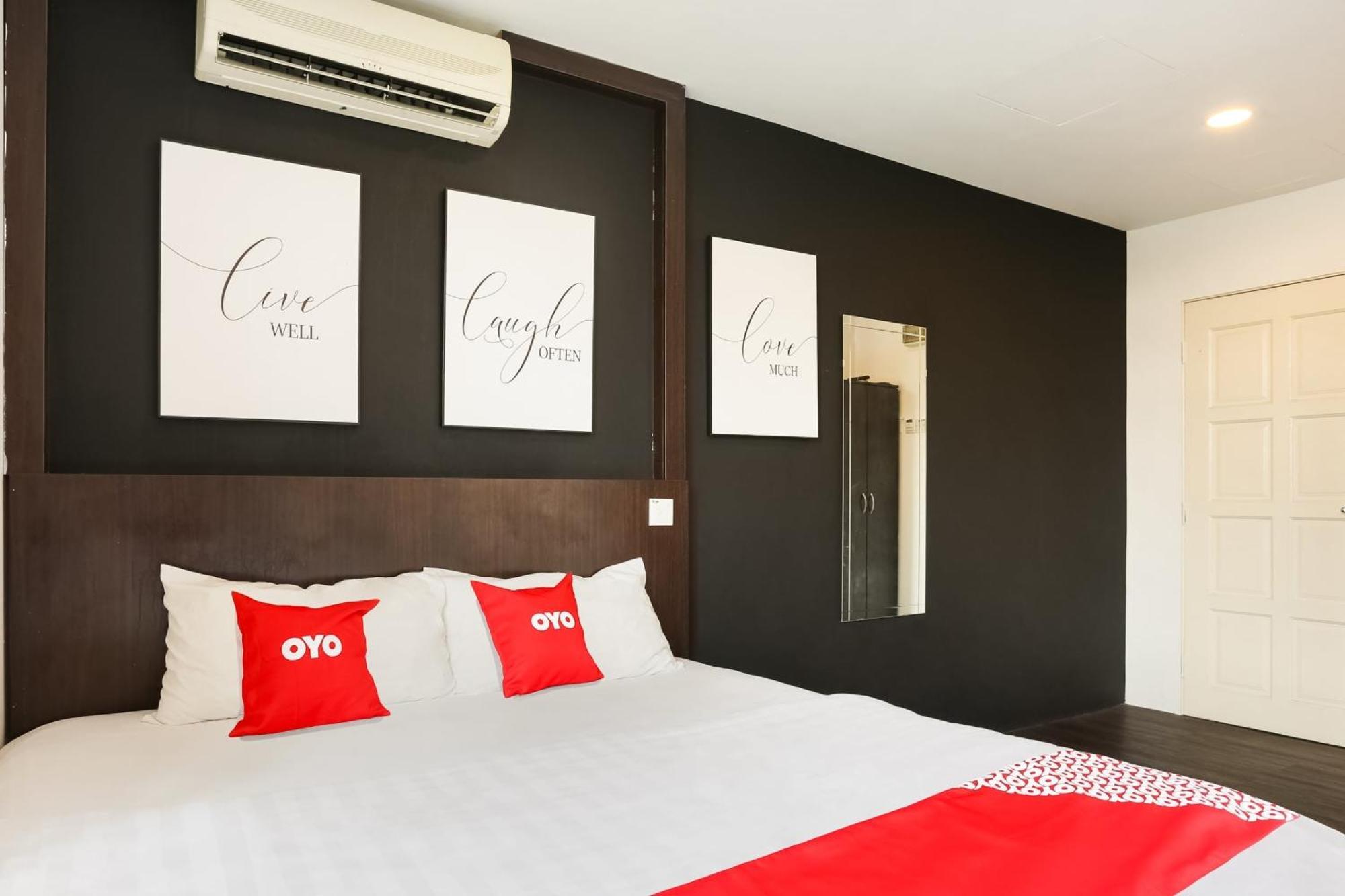 Oyo 90460 Hotel Kl2F Rest & Go Shah Alam Bagian luar foto