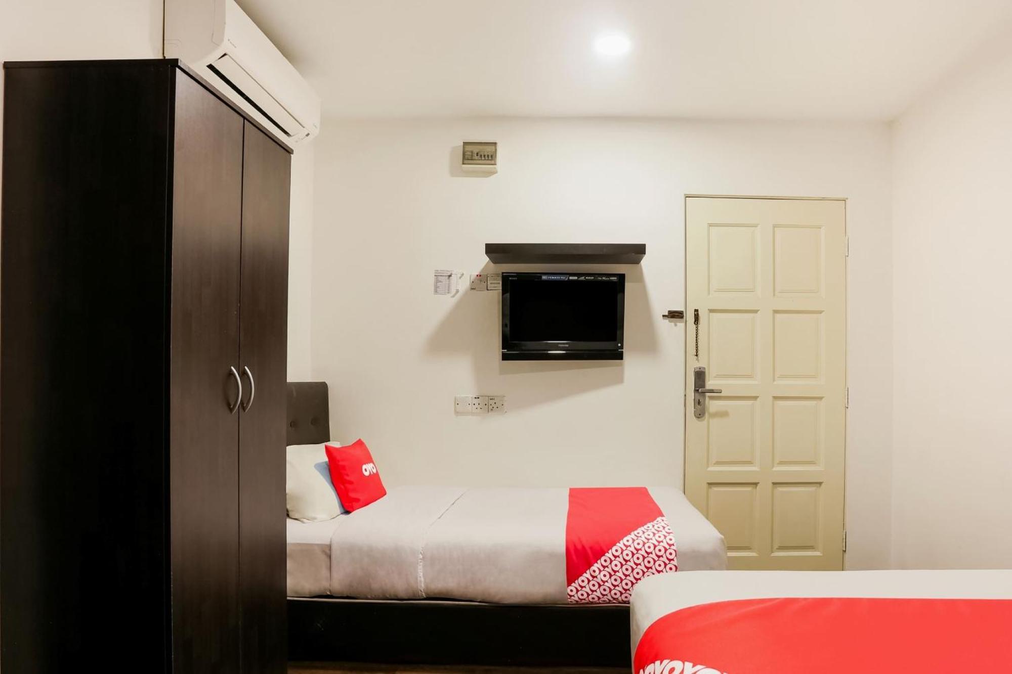 Oyo 90460 Hotel Kl2F Rest & Go Shah Alam Bagian luar foto