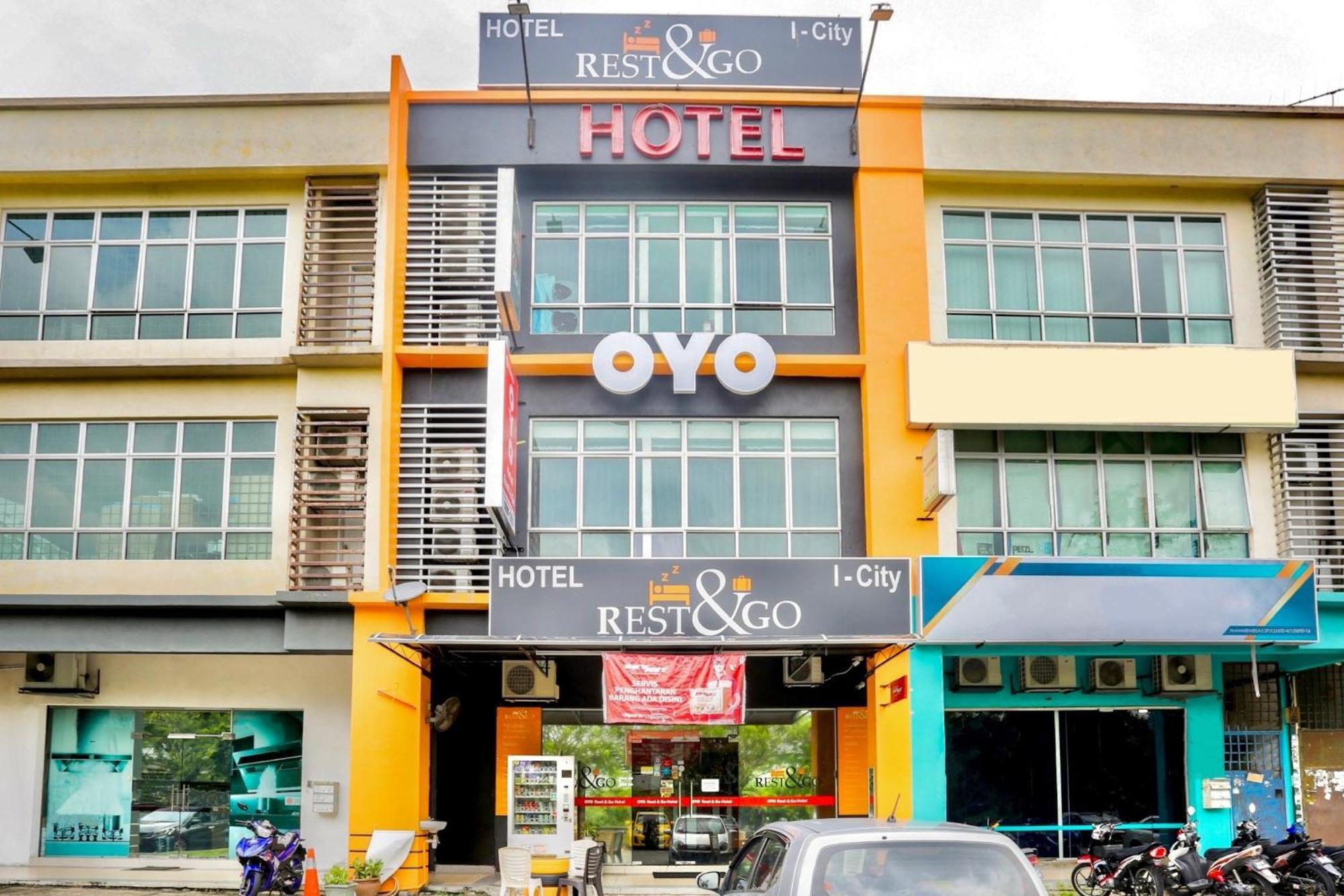 Oyo 90460 Hotel Kl2F Rest & Go Shah Alam Bagian luar foto